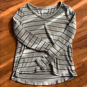 long sleeve ribbed striped shirt